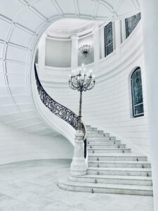 LUXURY STAIR 1